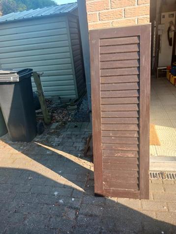 8 Sierluiken in hout  beschikbaar voor biedingen