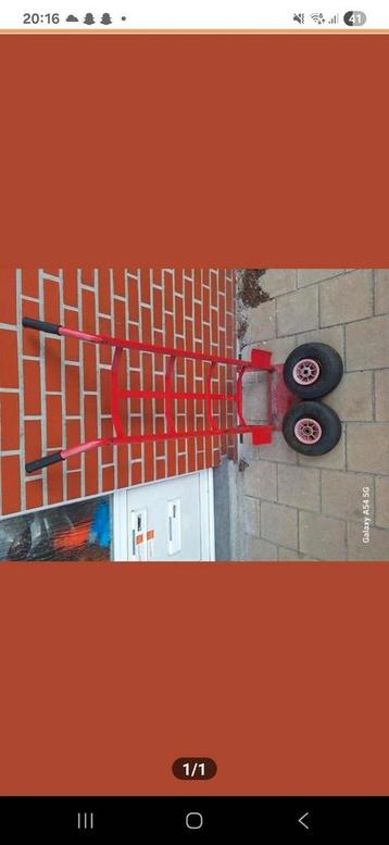 steekwagen 250kg max beschikbaar voor biedingen