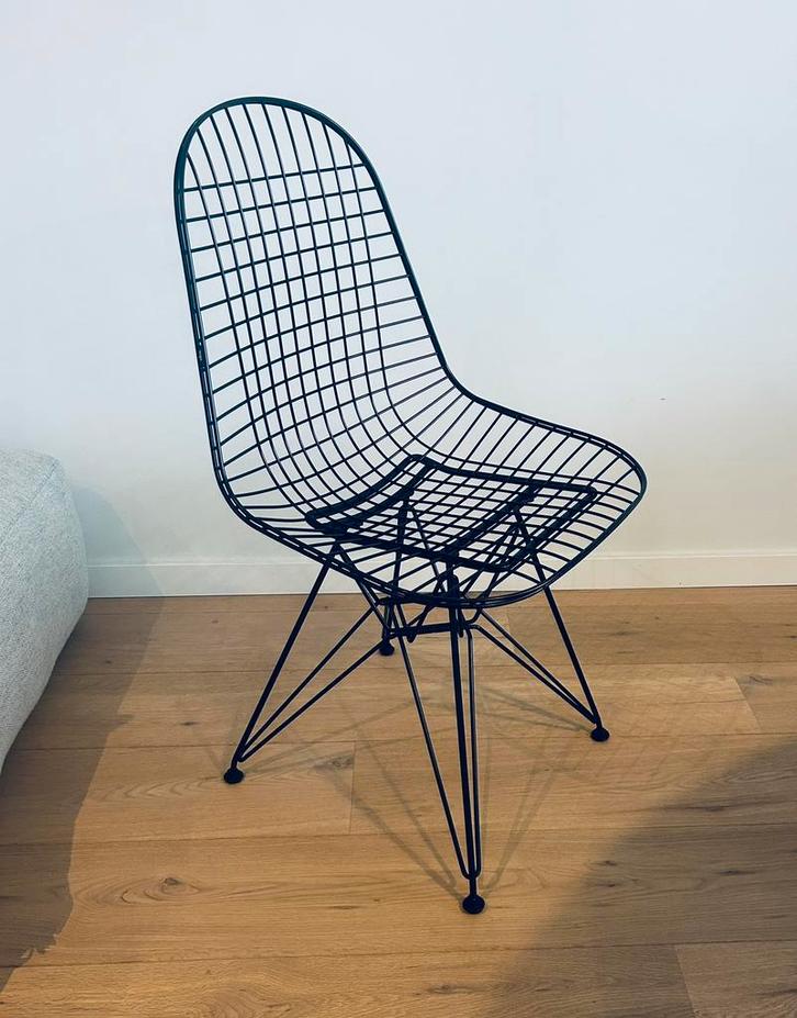 Vitra Wire Chair DKR - eetkamerstoel, Huis en Inrichting, Stoelen, Zo goed als nieuw, Eén, Metaal, Zwart, Ophalen