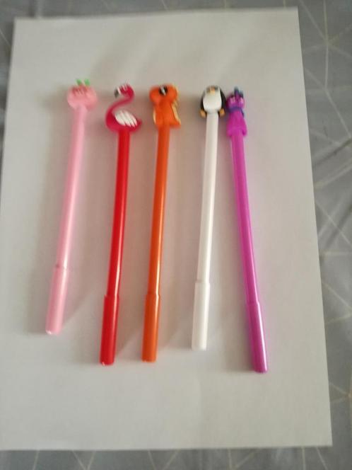 Lot de 5 stylos à bille, Verzamelen, Pennenverzamelingen, Nieuw, Balpen, Ophalen of Verzenden