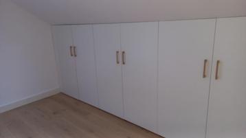 Schuifdeur kastenwand knieschot kast schuine wand op maat. beschikbaar voor biedingen