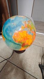 Globe illuminé sur socle en bois - Comme neuf, Enlèvement, Lumineux, Comme neuf