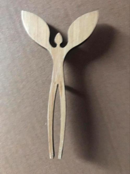 Walk of Wisdom Wandelaars speld van hout 10cm, Sport en Fitness, Bergsport en Wandelen, Verzenden