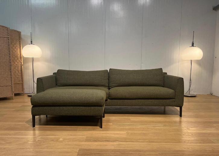 Design on Stock Heelz 3 Zit Bank + Hocker – NP: €7.000, Huis en Inrichting, Zetels | Zetels, Zo goed als nieuw, Hoekbank, Driepersoons