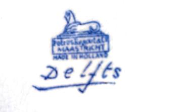 DELFT'S BLAUWE VAAS MET DEKSEL beschikbaar voor biedingen