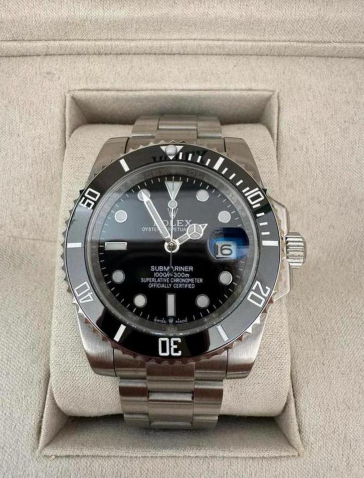 NOUVEAU - Rolex Submariner - Noir ou Hulk, Bijoux, Sacs & Beauté, Montres | Hommes, Neuf, Rolex, Acier, Enlèvement ou Envoi