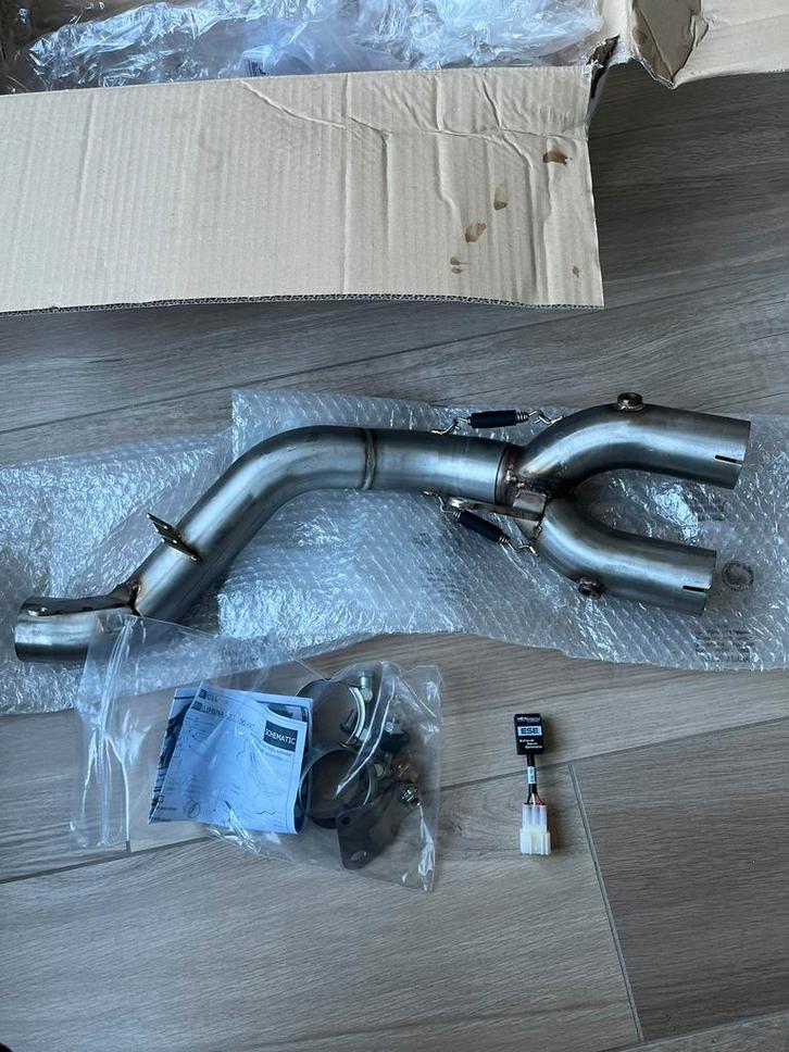 Mivv link pipe / katvervanger uitlaat Yamaha MT10, Motoren, Onderdelen | Yamaha, Ophalen