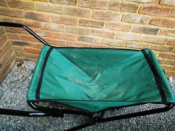 Brouette pliable vert et noir beschikbaar voor biedingen