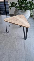 Bijzettafeltje massief eik, Huis en Inrichting, Tafels | Bijzettafels, Ophalen, Minder dan 45 cm, Nieuw, 55 tot 75 cm