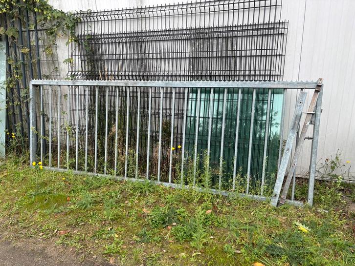Gegalvaniseerde poort, Tuin en Terras, Tuinhekken en Hekwerk, Gebruikt, Spijlenhekwerk, IJzer, Met poort, Ophalen