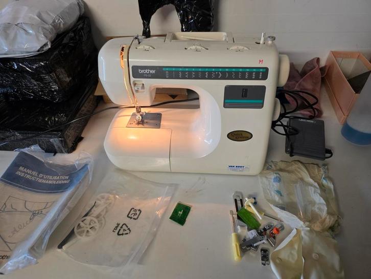 brother ps 33 naaimachine vintage, Hobby en Vrije tijd, Naaimachines en Toebehoren, Zo goed als nieuw, Ophalen of Verzenden
