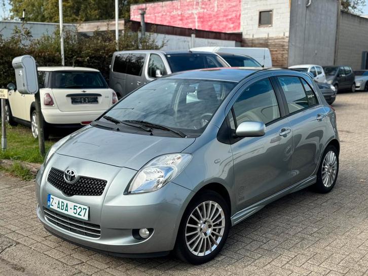 Toyota Yaris Sparco // Benzine, Auto's, Toyota, Bedrijf, Te koop, Yaris, Airbags, Elektrische buitenspiegels, Elektrische ramen