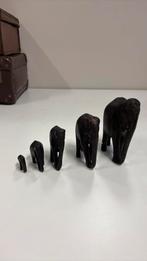 Familie van 5 houten olifanten, Motoren, Ophalen