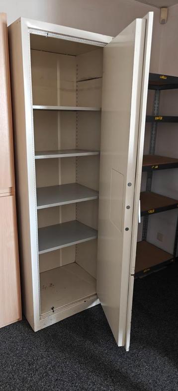 Brandkast of kluis De Raat  beschikbaar voor biedingen