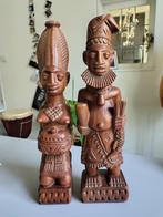 Houten beelden Dejofakeye, zelf meegebracht uit Nigeria., Ophalen of Verzenden