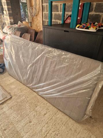 Matelas et surmatelas Ikea Sultan. Le lot des 2 beschikbaar voor biedingen