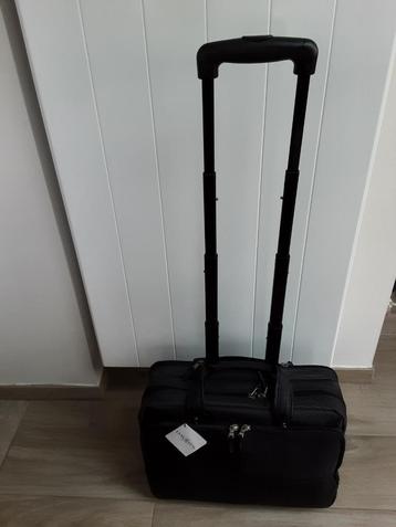 Nieuw met Label: Trolly tas op wieltjes *Davidts*    beschikbaar voor biedingen