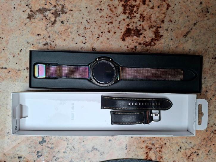Samsung galaxy watch 3 45 mm, Telecommunicatie, Wearable-accessoires, Gebruikt, Oplader, Ophalen
