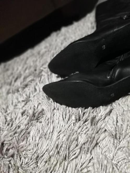 Hoge zwarte dameslaarzen, New Paris Londres, 1x gedragen, Kleding | Dames, Schoenen, Zo goed als nieuw, Hoge laarzen, Zwart, Ophalen of Verzenden