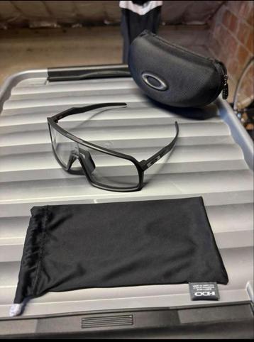 Oakley sutro met photocromic lens beschikbaar voor biedingen