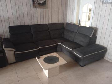 MODERNE HOEKSALON  beschikbaar voor biedingen