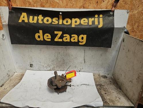 Fusee links-voor van een Nissan Pixo, Auto-onderdelen, Ophanging en Onderstel, Nissan, Gebruikt, 3 maanden garantie, Ophalen of Verzenden