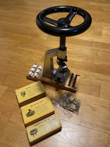 Bergeon kastopener horloge 5700 met toebehoren beschikbaar voor biedingen