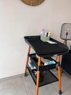 Verzorgingstafel nieuwstaat, Ophalen, Zo goed als nieuw