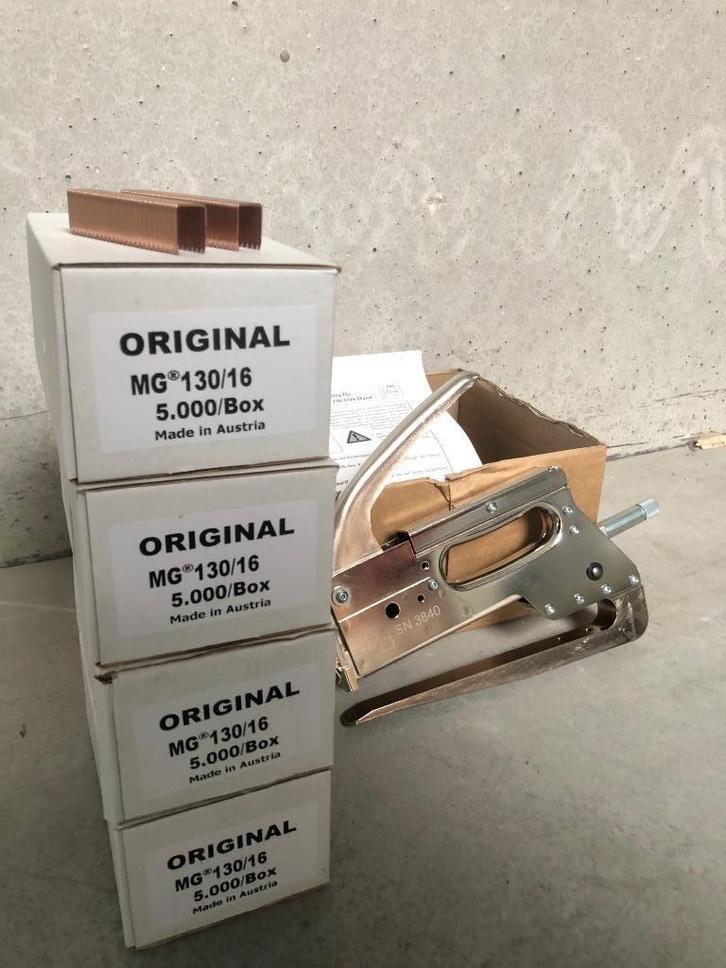 Industriële handnietjesmachine + nietjes (MG Mehzger), Doe-het-zelf en Bouw, Gereedschap | Handgereedschap, Ophalen