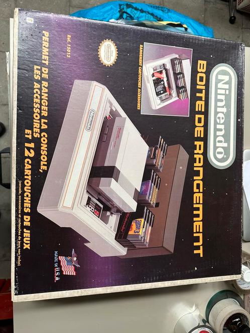 Opbergdoos Nintendo Ness zeldzaam, Games en Spelcomputers, Games | Nintendo NES, Zo goed als nieuw, Ophalen of Verzenden