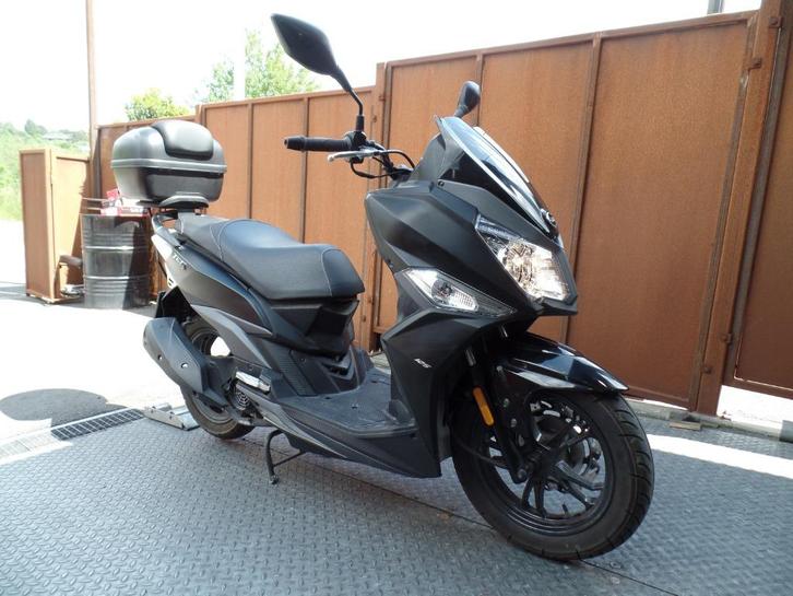 sym 125cm3 jet permis B voiture ,A gar 1.2.3ans jhb, Motoren, Motoren | Overige merken, Bedrijf, Overig, meer dan 35 kW, 2 cilinders