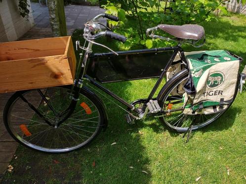 Aangeboden een retro fiets, merk Miller, Fietsen en Brommers, Fietsen | Oldtimers, Ophalen