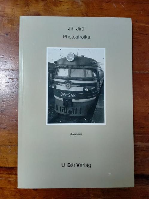 Photographe tchèque JIRI JIRU - Photostroika 1989 CULTE, Livres, Art & Culture | Photographie & Design, Enlèvement ou Envoi
