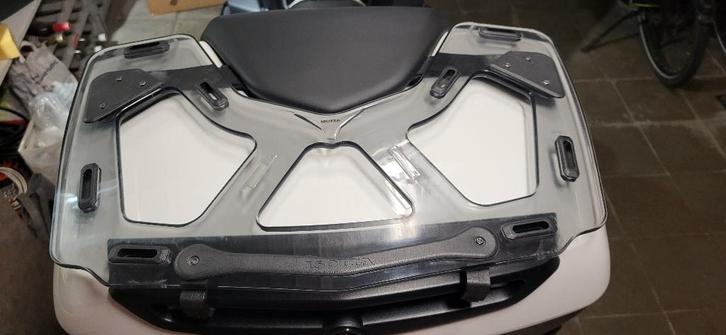 Bagagerek Isotta en hoog rugkussen voor BMW R1250RT, Motos, Accessoires | Autre, Comme neuf, Enlèvement