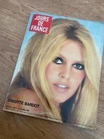 Brigitte Bardot... magazine original épais, Enlèvement ou Envoi, 1960 à 1980, Journal ou Magazine