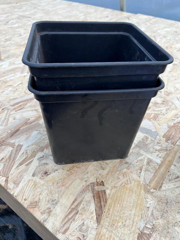 grote vierkante kweekpotten BATO 25 x 23 cm harde plastiek, Tuin en Terras, Bloempotten, Zo goed als nieuw, Kunststof, Binnen