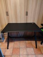 Trust GXT711 Dominus gaming tafel, Huis en Inrichting, Bureaus, Ophalen of Verzenden, Zo goed als nieuw