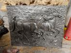 assiette en fer blanc avec scène de chevaux, Antiquités & Art, Enlèvement