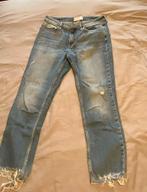 Jean droit troué en bas, Kleding | Dames, Spijkerbroeken en Jeans, Blauw, Ophalen of Verzenden, New look, W30 - W32 (confectie 38/40)