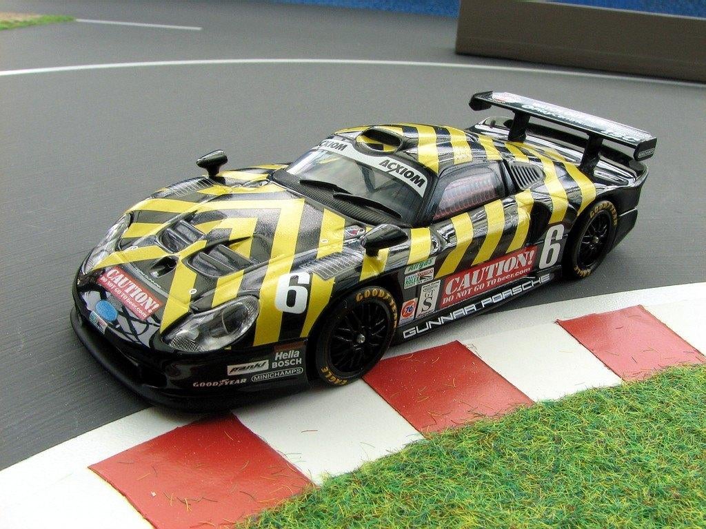 Porsche 996 GT1 Gunnar 'Wide Load' #6 2003 - Minichamps 1:43, Enlèvement ou Envoi, Comme neuf, Voiture, MiniChamps