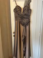 Robe de cérémonie, Kleding | Dames, Ophalen, Zo goed als nieuw, Maat 46/48 (XL) of groter, Beige
