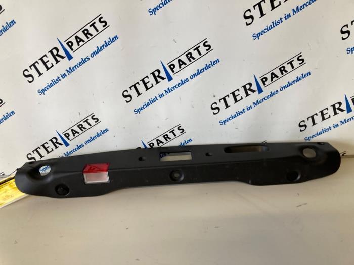 Handgreep Achterklep van een Mercedes C-Klasse, Auto-onderdelen, Carrosserie, Mercedes-Benz, Gebruikt, 3 maanden garantie, Ophalen of Verzenden