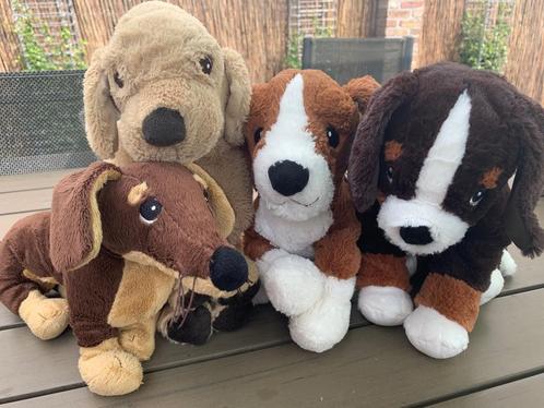 IKEA knuffels 4 hondjes, Kinderen en Baby's, Speelgoed | Knuffels en Pluche, Zo goed als nieuw, Hond, Ophalen of Verzenden