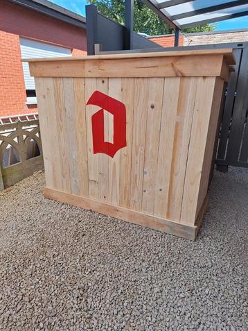 Mooie houten toog met metalen werkblad  beschikbaar voor biedingen