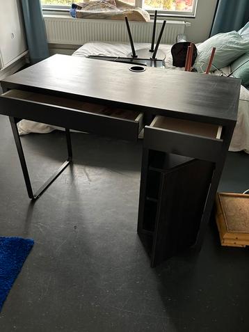 Bureau Ikea MICKE te koop beschikbaar voor biedingen