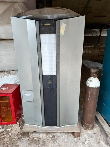 Snoepautomaat beschikbaar voor biedingen