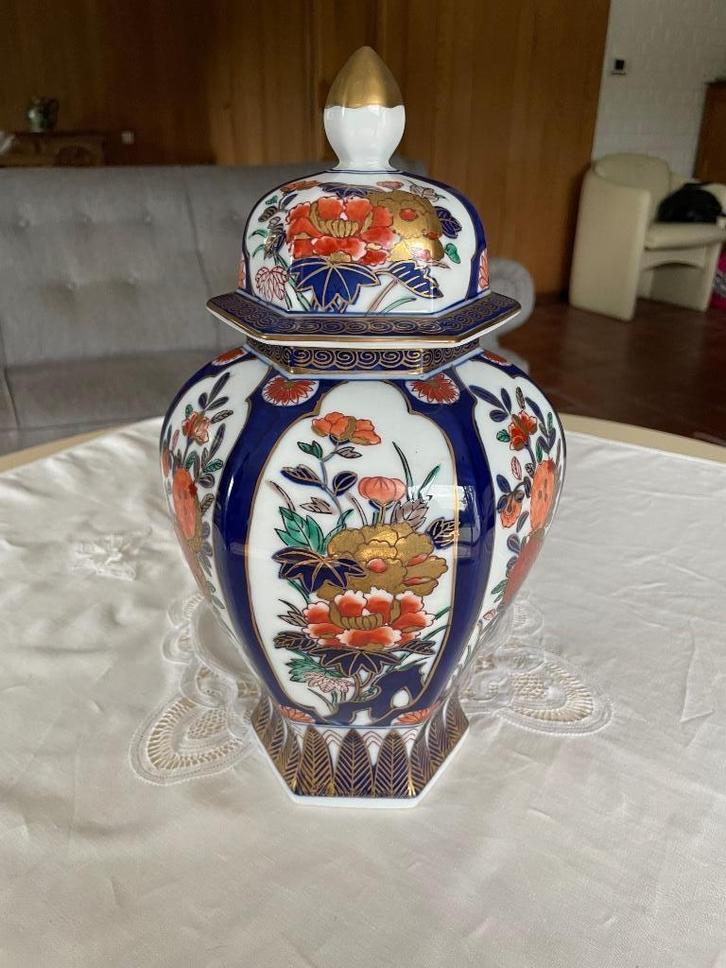 Japanse Gold Imari dekselvaas, Antiek en Kunst, Antiek | Porselein, Ophalen of Verzenden