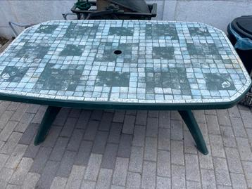 tuintafelset beschikbaar voor biedingen