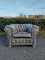 Zeer comfortabele grijze Chesterfield fauteuil