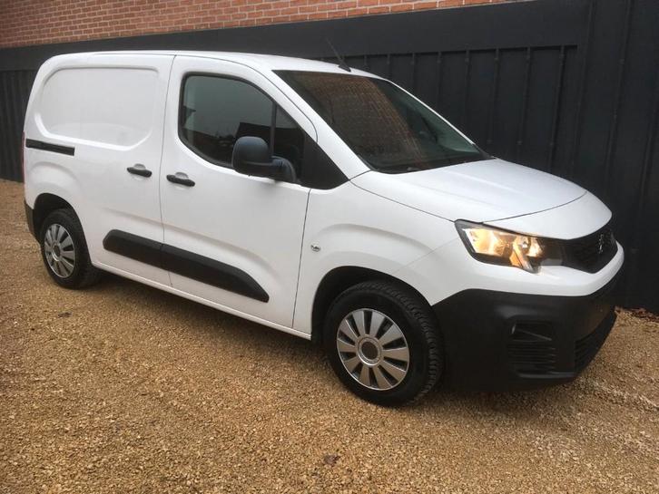 Peugeot Partner * 1.2 Essence 110ch * Attelage de remorque, Autos, Camionnettes & Utilitaires, Entreprise, Achat, ABS, Airbags